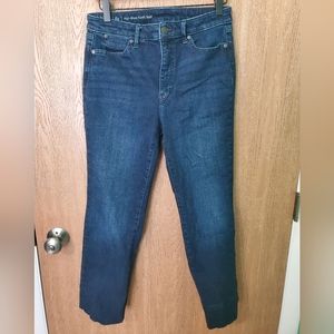 Talbots High-Waist Barely Boot Cut Size 6P